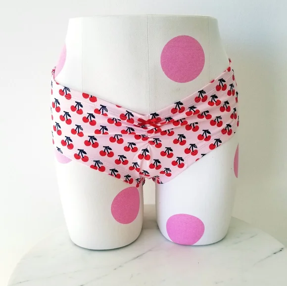 Victoria's Secret PINK Vintage Limited Edition Cherry Low Rise Cheeky Panty NWT